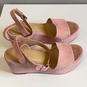 Seychelles Blush Suede Platform Sandals